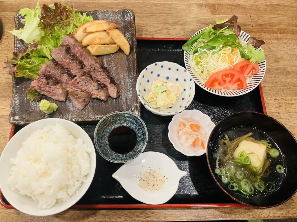 ステーキ定食