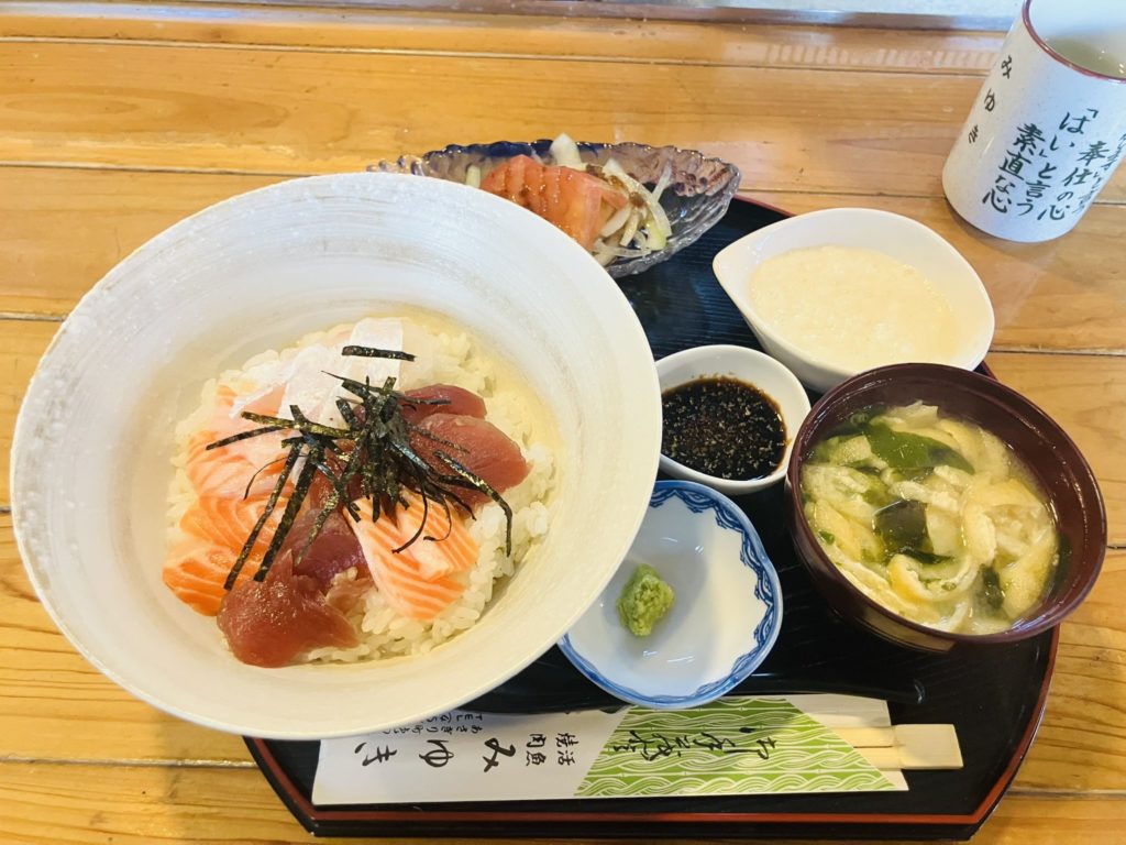 海鮮丼
